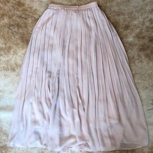 Pleated maxi skirt